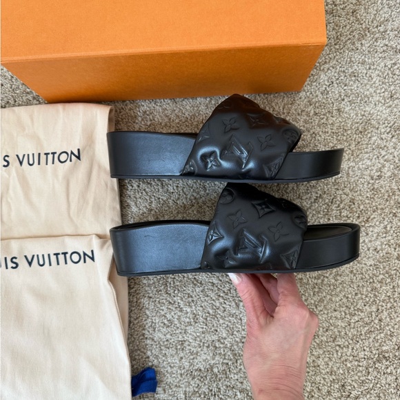 Louis Vuitton Black Lambskin Embossed Monogram Jumbo Flatform Sandals Size 38.5 - Picture 3 of 8